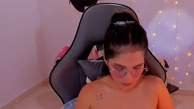 Scarleth_Ferrec - fingers masturbation