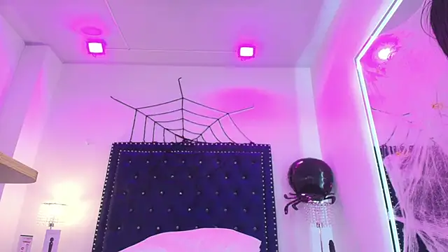 Zury_valucci - Spank My Boobs X5 + show boobs 👋