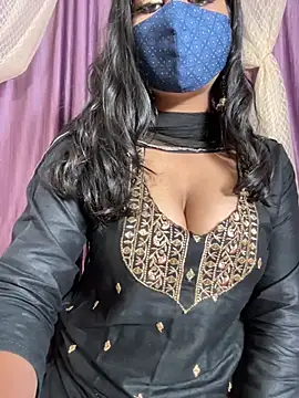 Lisa_afreen - Last tipper name on boobs