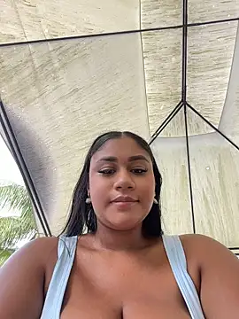 NayTorres - SHOW TITS AND SUCK NIPPLES IN PUBLIC