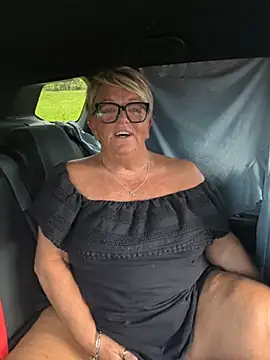 Bridget-valentine - Ltr 4mins toy control n tits out