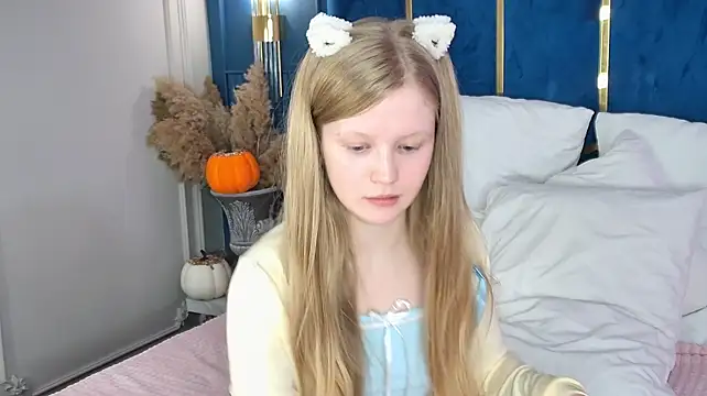 LilianHowards - tease u with my new dildo >