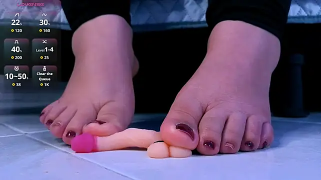 BellatrixKorz_ - worship my feet