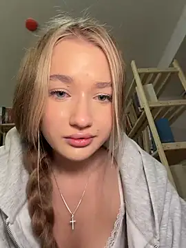 Milaa_sun - take off panties on toilet MENS WC 🚽