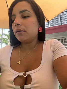 Sara-Vegaa - SHOW YOUR TITS AND SHAKE IN PUBLIC