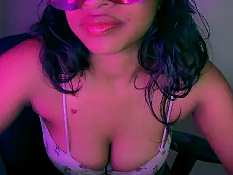 Hot-Honey20 - nipple sucking