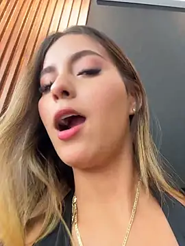 Valeria-escobar - FINGERING + OPEN + SPIT PUSSY💦🔥
