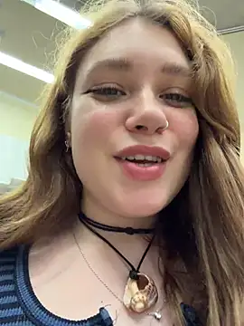 Lucy-joy - make my pussy wet again w VIBES
