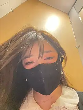 Xiao-mo520 - 美导老师下班兼，咖啡厅偷玩小刺激，超敏感体质容易失控，完成目标找陌生人搭讪