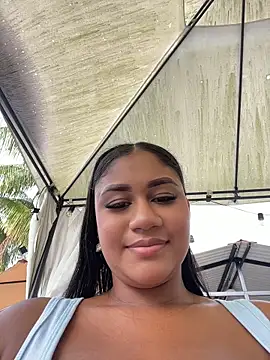 NayTorres - SHOW TITS AND SUCK NIPPLES IN PUBLIC