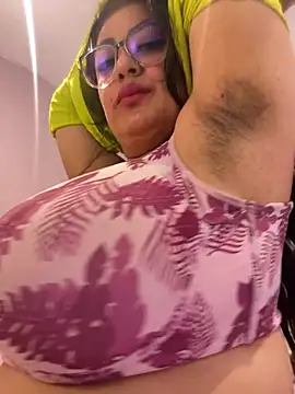 Alma- - cream on the tits....👿🥵👿🥵