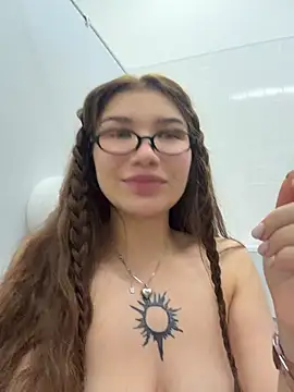 FlashTitsRoyal - GIVE CONDOMS TO GUYS+OPEN DOOR