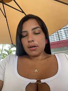 Sara-Vegaa - SHOW YOUR TITS AND SHAKE IN PUBLIC