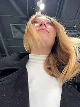 -NaughtyAngel- - MAKE ME CUM HERE! NOW! in public WC