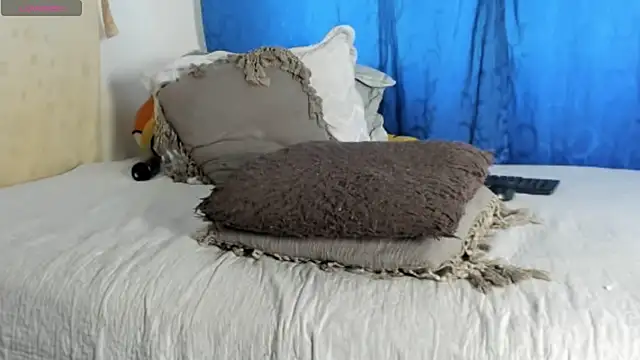 Lara_vela - show ass