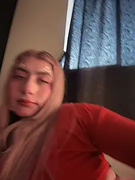 _Danna - Squirt with toy balls