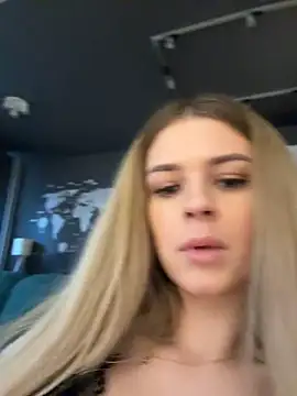 Love_Bri - Make my pussy fucking hot