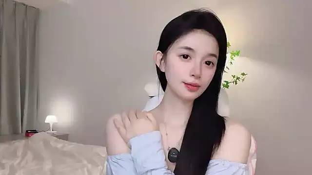 Annie-3 - 泡泡抹香肩 涂美胸 小粉控制3min
