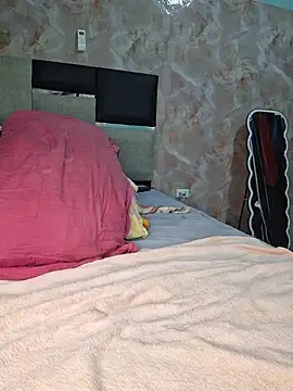 Sophia_cute1_1 - CONTROL OF THE SQUIRTING TOY