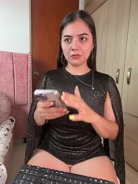 Estrella22 - en 4 ass desnudo
