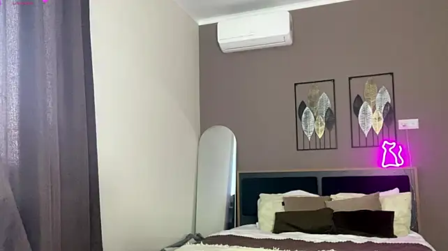 KatryVens - Take off bra and make mipples hard