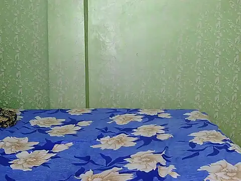 Hot-nayraa