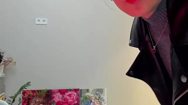 Ailey_chao - show tits