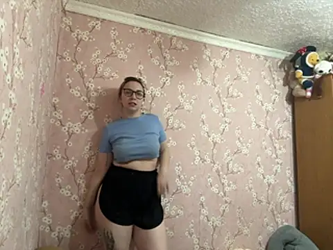 CandyFever - Stroking the neck