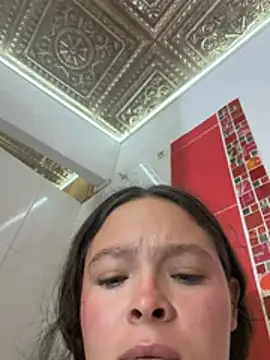 Yasmina_Noir - 1 finger in ass