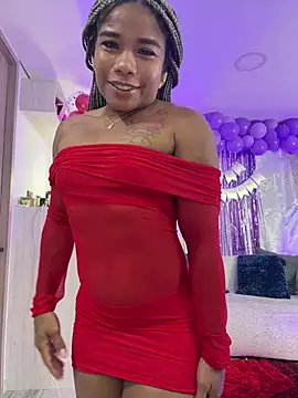 SilvannaFitt - run wet fingers on my nipples 😈🍒