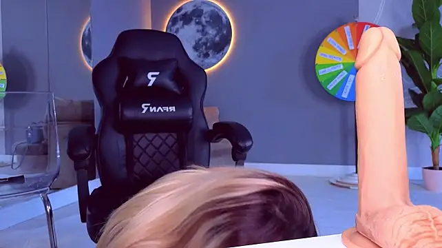 SpoilM3Mor3 - Love my pussy deep