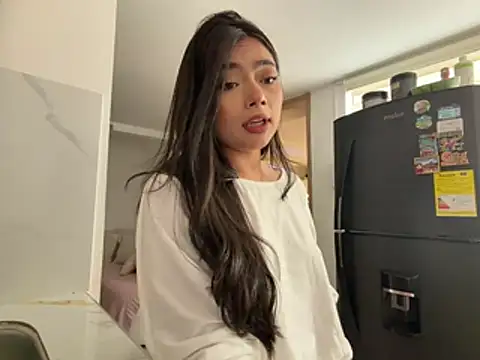 Sara_rousse10 - total naked for 5 min
