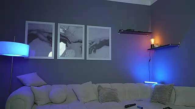 AlfaSex9 - zoom pussy with fingers inside
