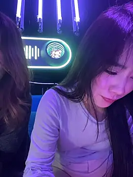 CiCi9 - 🦌园长ktv闺蜜面前口交鸡吧