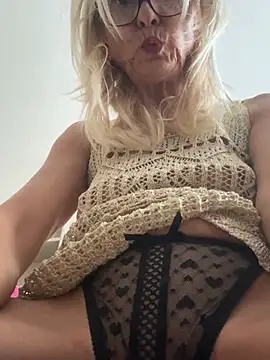 Adella13