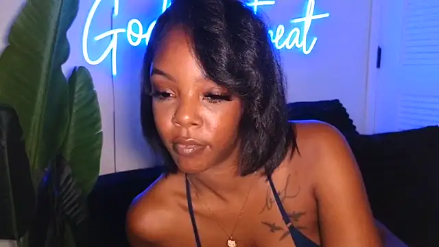 Goddess_treat