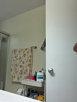 Allybluee777 - Squirt +3 min control