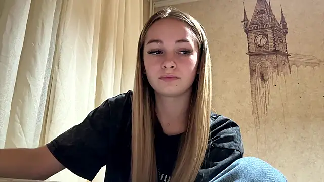 MarkitaHersch - make my shirt wet