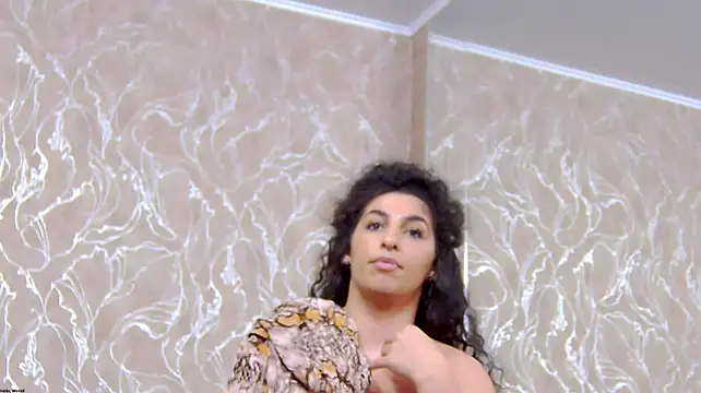 SophiaLisse - Strip me slowly😏💖