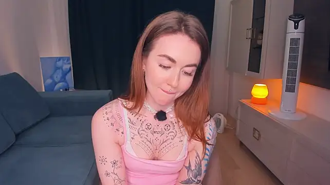 CinthiaHousner - Take off my little shorts <3