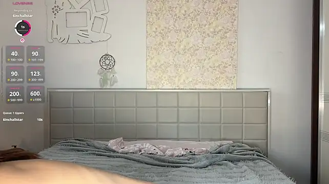 JuliaPierce - Squeeze boobs and bite my sexy lips
