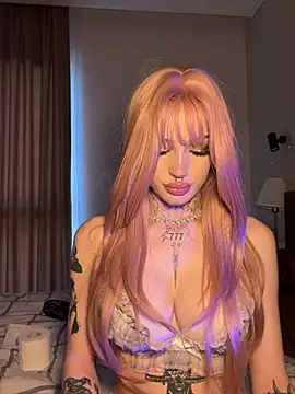 Madelinexx - 💦Topless dildo blowjob