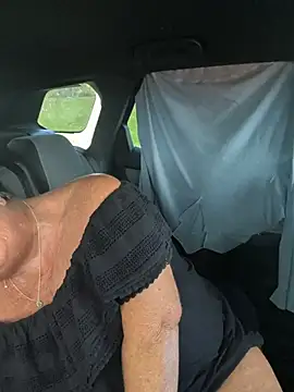 Bridget-valentine - Ltr 4mins toy control n tits out