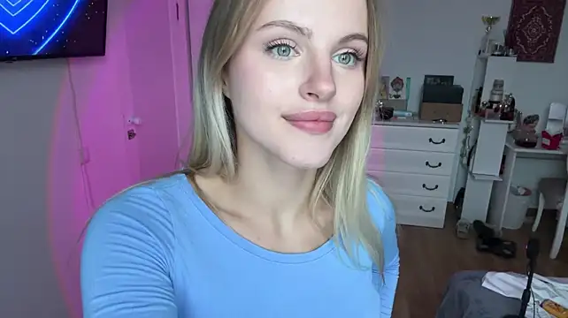UnwedGrist - Slow shoulder and collarbone tease