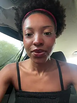 Queenkimi777 - ✨pussy out ✨