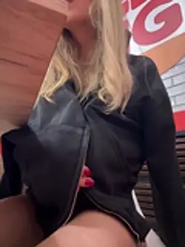 Blonde_exe - pants lower+rub pussy in panty