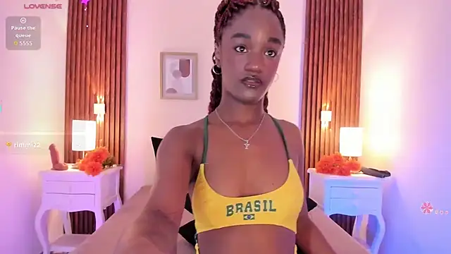 Chloebrunnie - Close up small pussy ♥