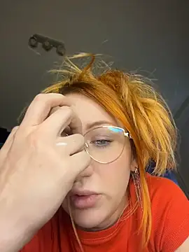 DaddysLittleSlutfox - squirt bby hard
