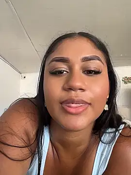 NayTorres - SHOW TITS AND SUCK NIPPLES IN PUBLIC