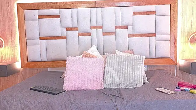 Celeste_sanz - naked 💥👅🍑